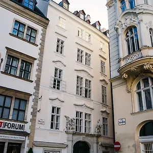 Living Center , Vienna Austria